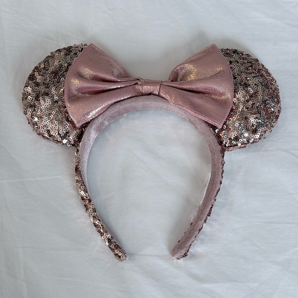 Rose Gold Sequin Minnie Mouse Ears Headband with Pink Bow